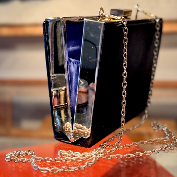 Natasha Couture Box Clutch Purse - Picture 5 of 6